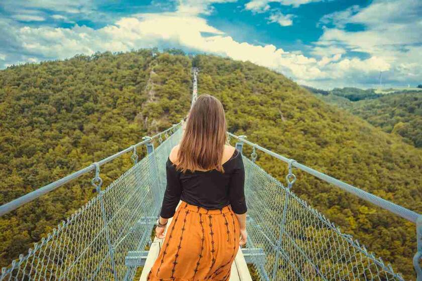 东方航空电话 95530?东方航空客服95530是24